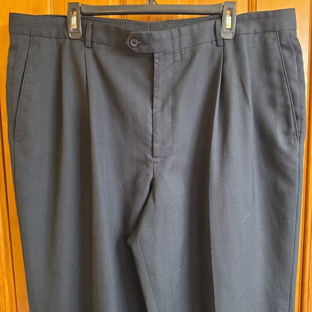 Claiborne 42x30 Dress Pants Mens Black Pleated Cuffed Tonal Grid Slacks